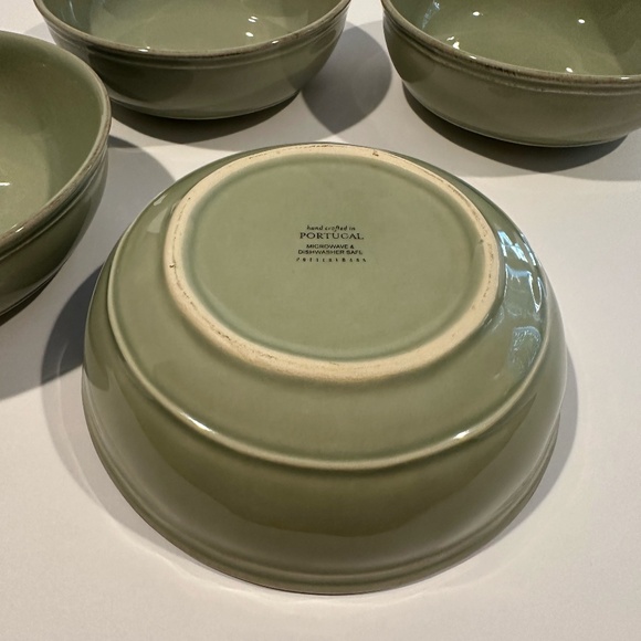 Pottery Barn Cambria Coupe Soup Bowls - set of 4 Celery Green - Picture 1 of 3
